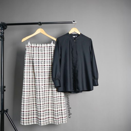 a Mix n Match Rok dan Blouse